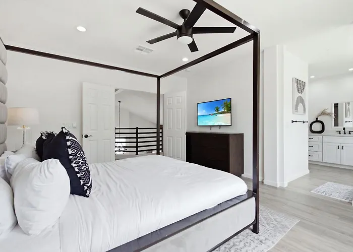Holiday home Sereno - Sparkling Pool - Near Scottsdale Quarter
